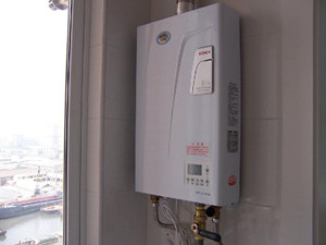 濟(jì)南修熱水器上門電話附近